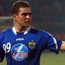 Cristian gonzales persib