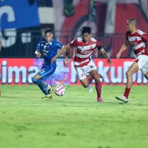 Persib Versus Madura