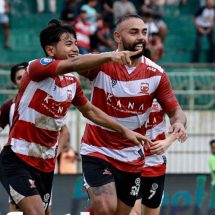 Madura United vs Arema FC