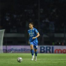 Bek Kiri Rezaldi Hehanussa