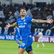 Gelandang Persib Bandung Tyronne del Pino