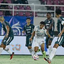 Laga Persib Vs PSS Sleman