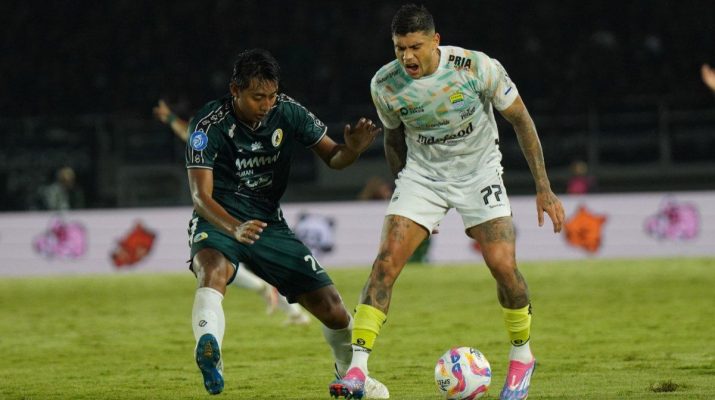 Persib Bandung dan PSS Sleman