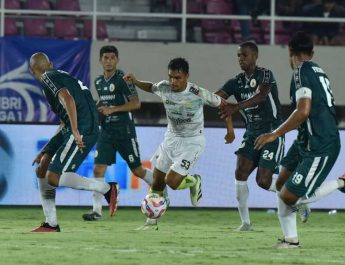 Persib Bandung vs PSS Sleman