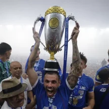 1 miliar
