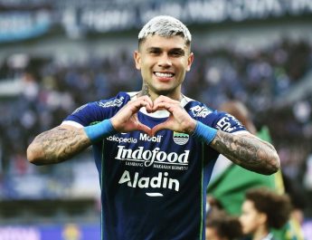 Kepindahan Ciro Alves