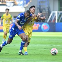 Persib Bandung vs Persebaya Surabaya