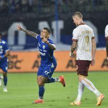 PERSIB vs Borneo FC